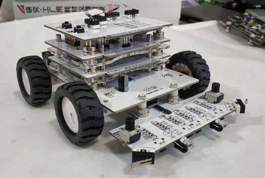 智能四驅(qū)小車(chē)